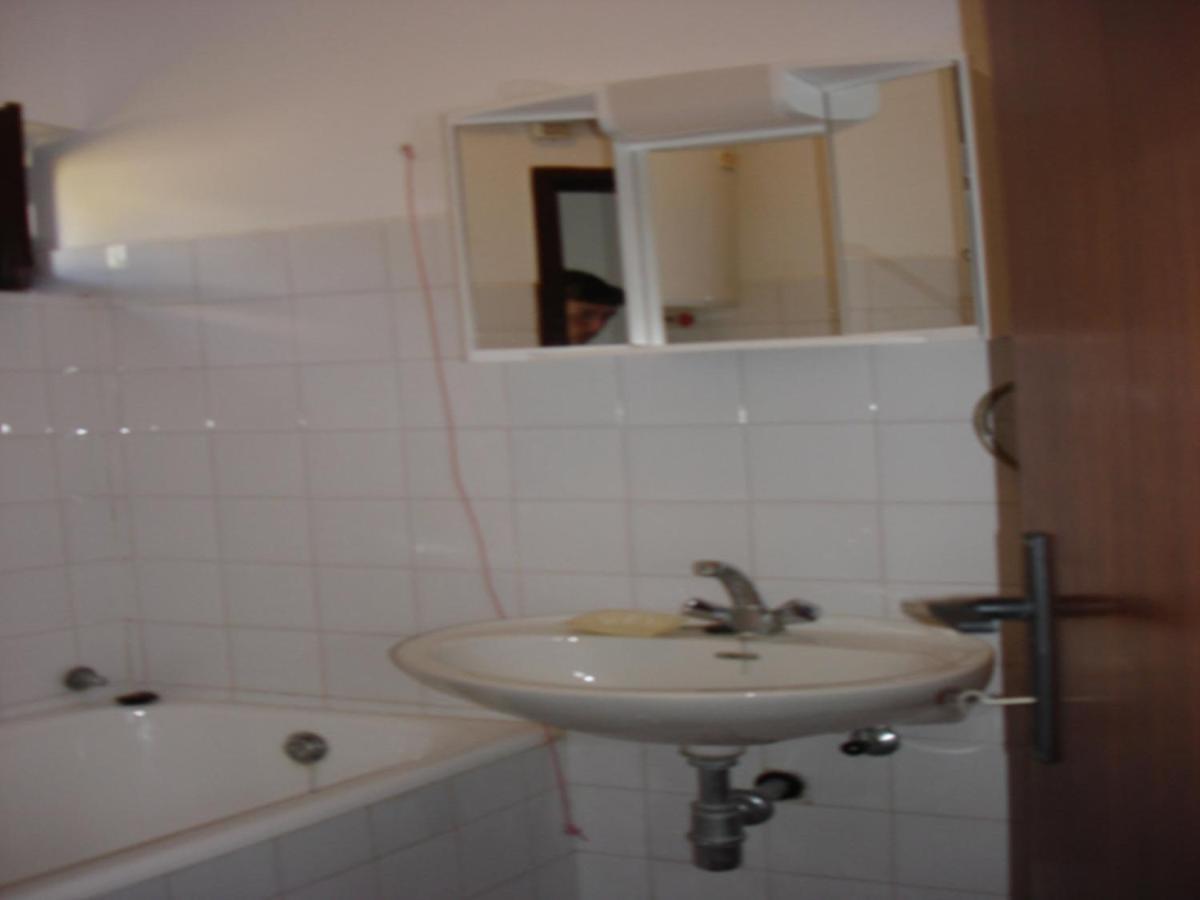 Apartments Vjera Krk Town Room photo