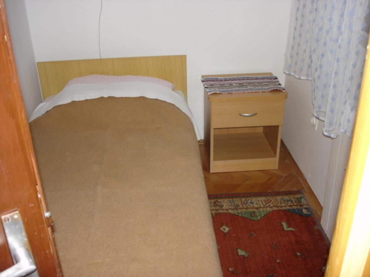 Apartments Vjera Krk Town Room photo