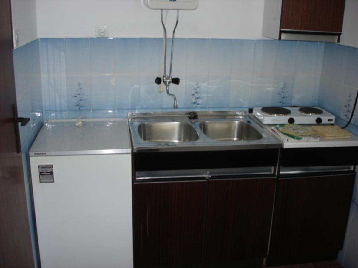 Apartments Vjera Krk Town Exterior photo